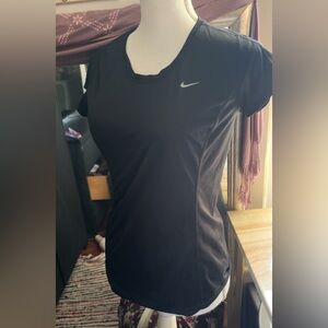 Nike Women's Dr Fit Runnung Black Short Sleeve Top